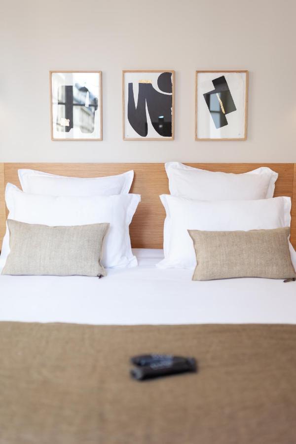 Tinah Paris, Champs Elysees Luaran gambar