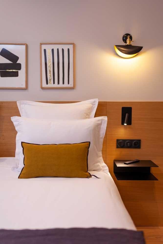 Tinah Paris, Champs Elysees Luaran gambar